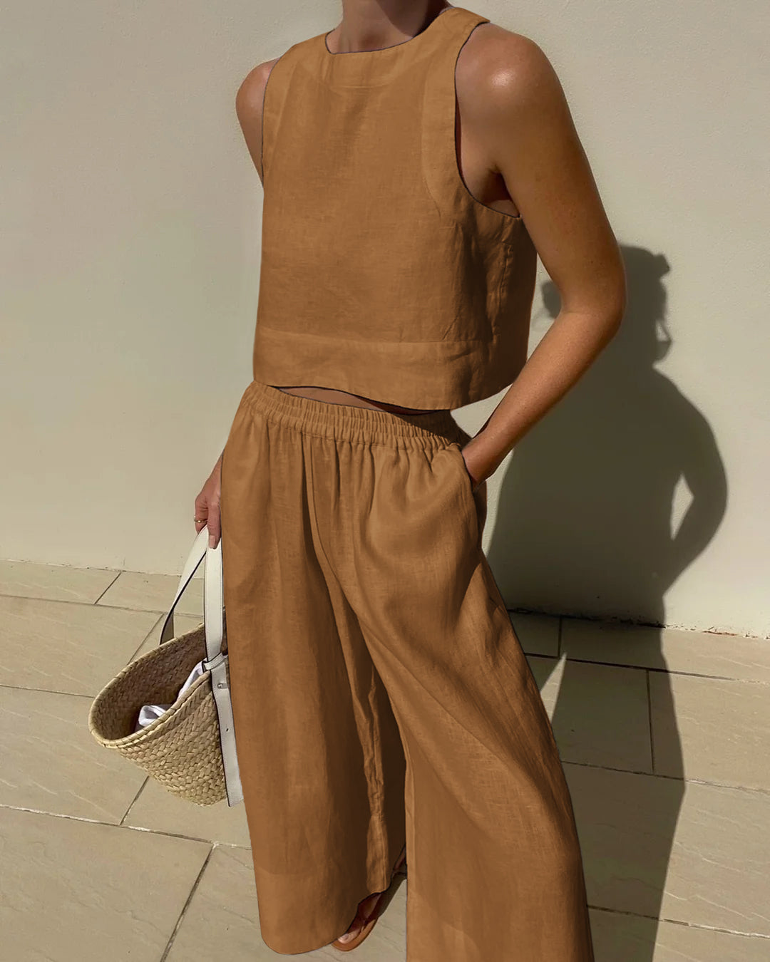 Livia – Maxi-Jurk Met Een V-Hals En Elegante Details, Van Zacht Katoen
