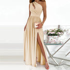 Velavie - One Shoulder Jurk Met Hoge Split En Luxe Look