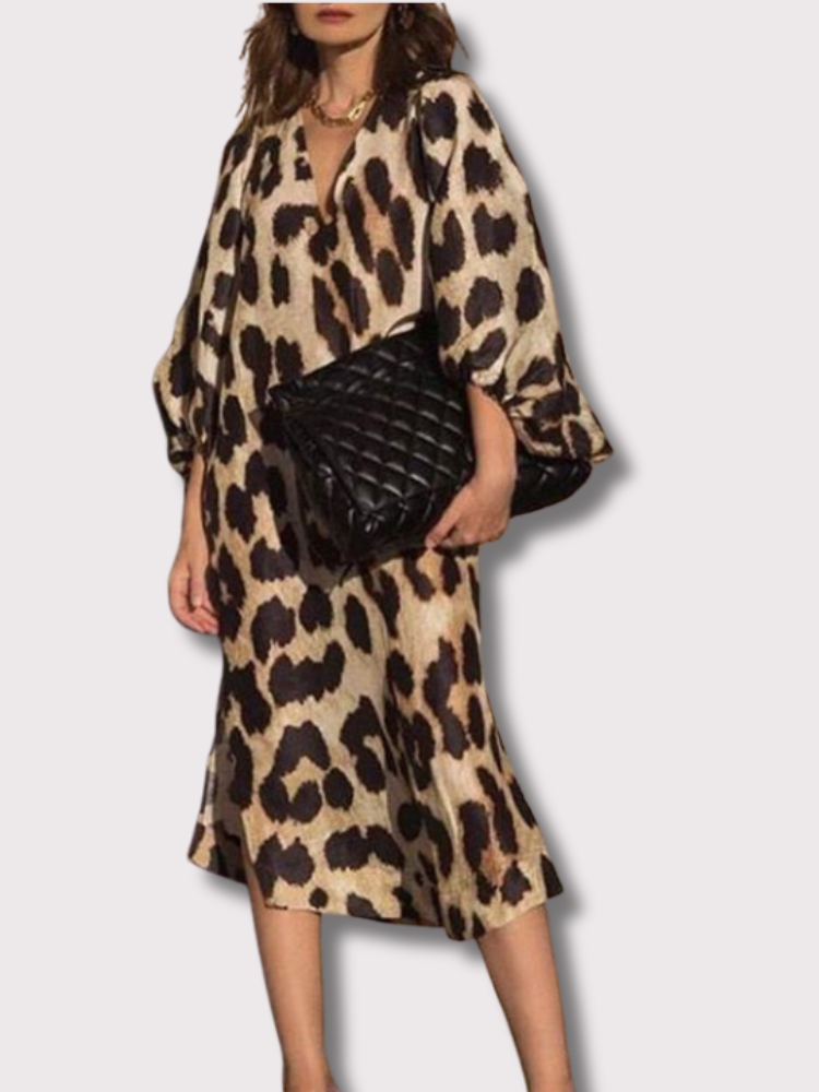 Iris – Luipaardprint Midi-Jurk Met Een Modieuze Uitstraling