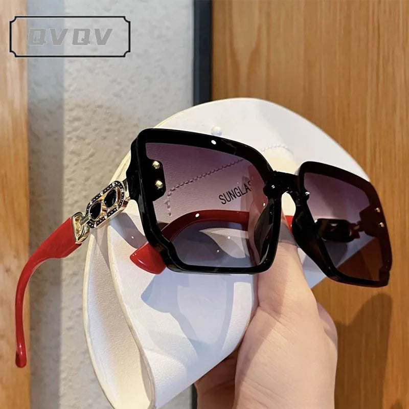 Nova | Vierkante Luxe zonnebril