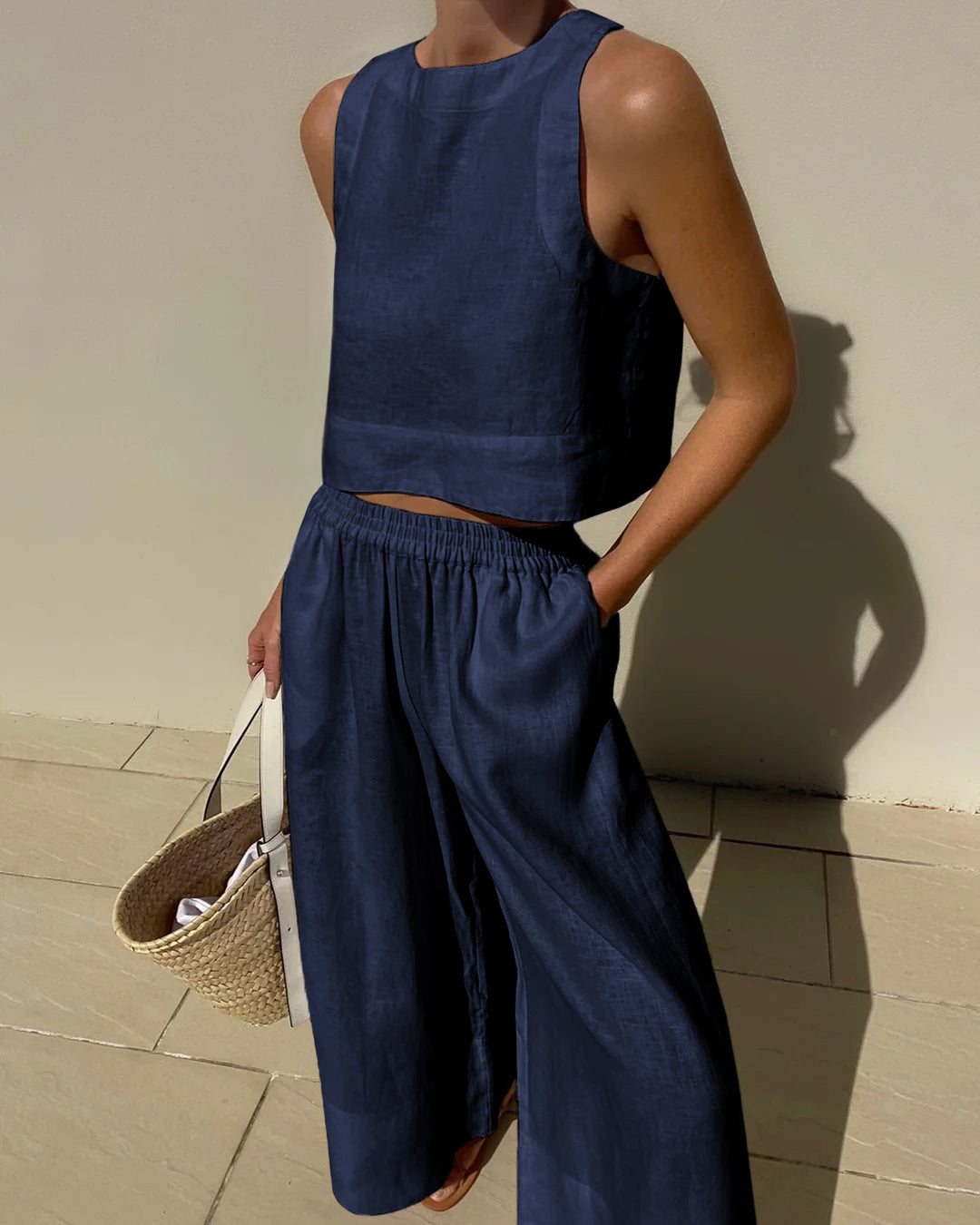 Livia – Maxi-Jurk Met Een V-Hals En Elegante Details, Van Zacht Katoen