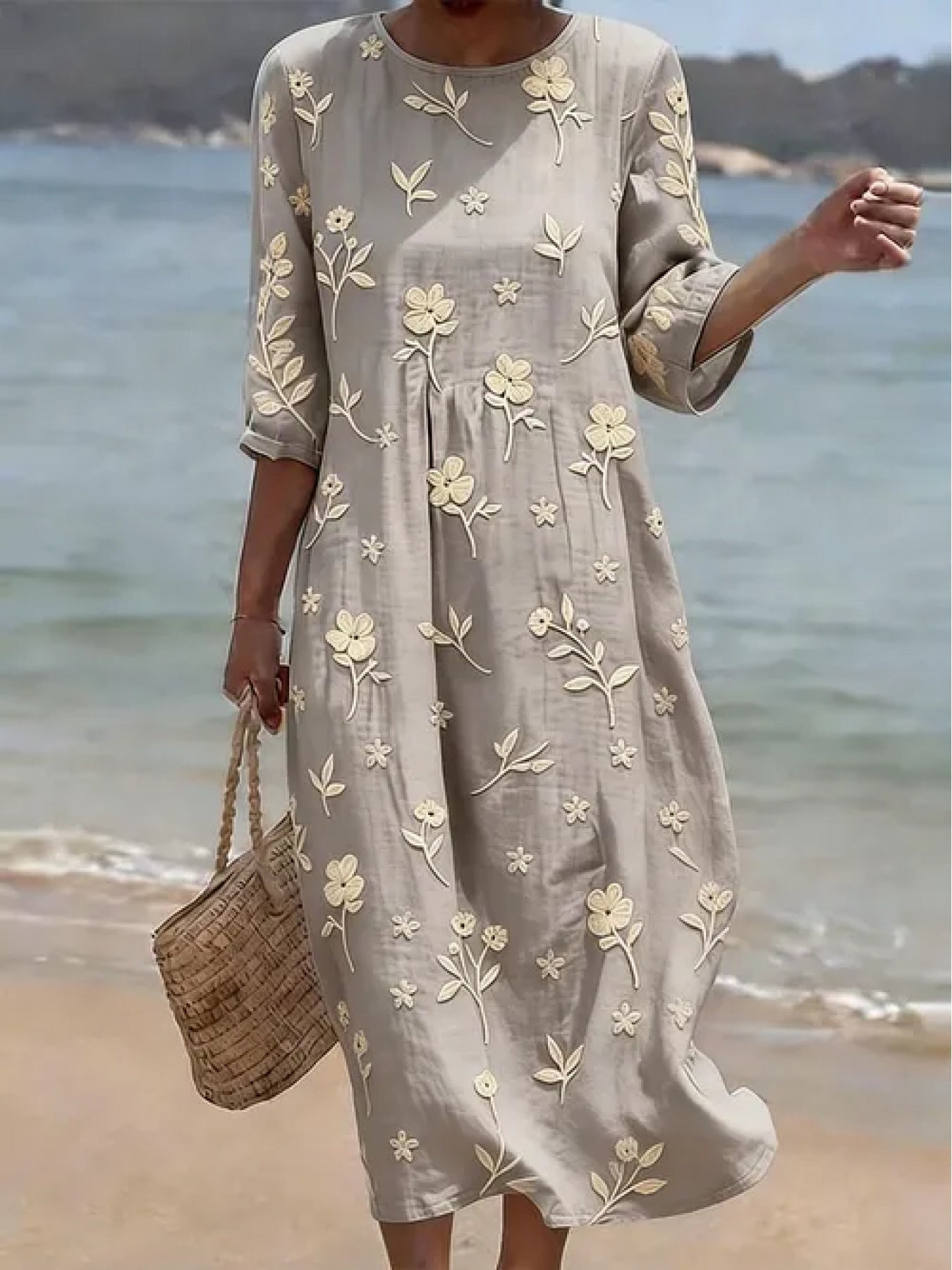 Simone | Geborduurde Mid-Sleeve Jurk