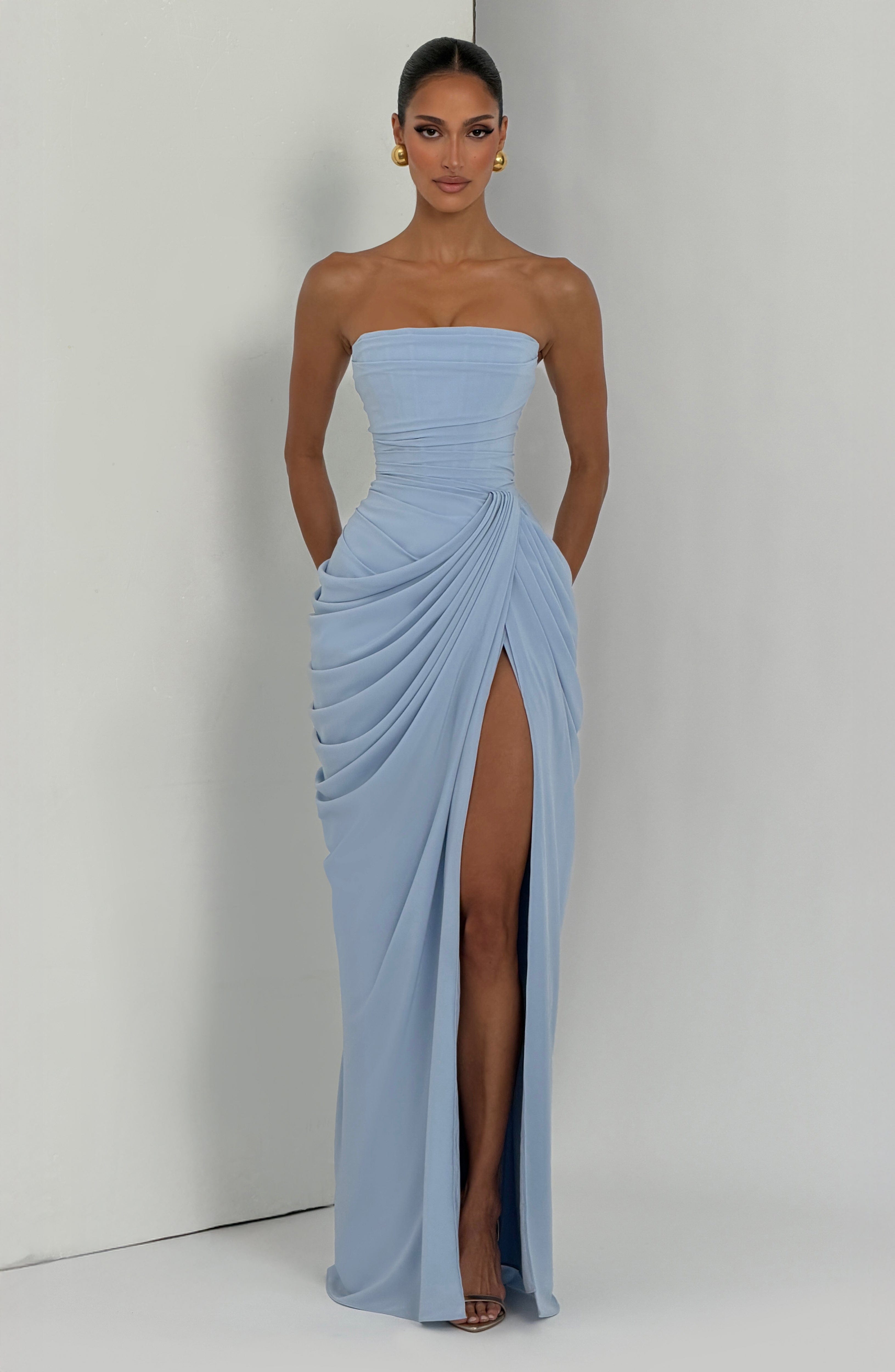 Jurk Lola™  | Sculpturale elegantie die je figuur definieert