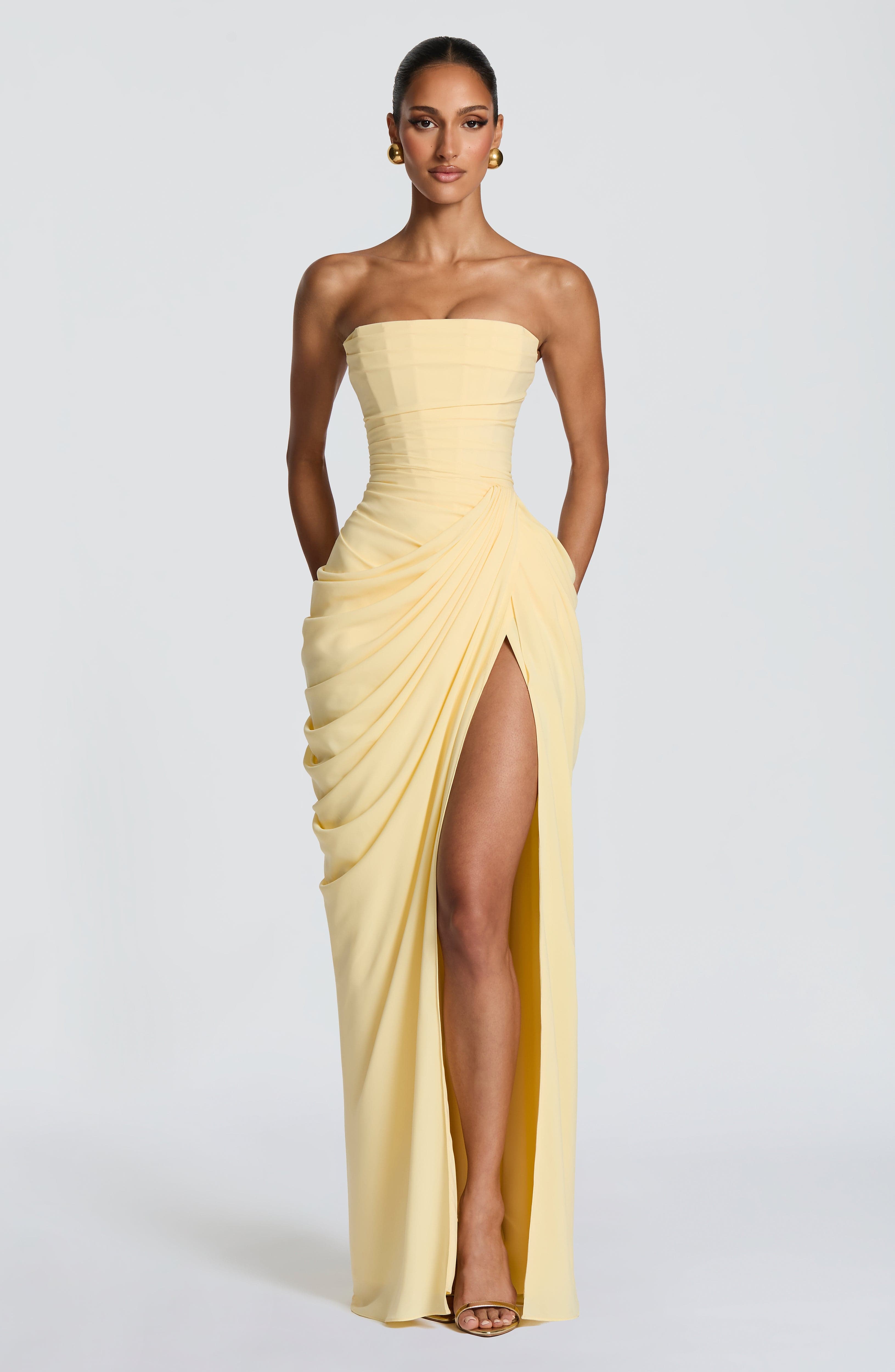 Jurk Lola™  | Sculpturale elegantie die je figuur definieert